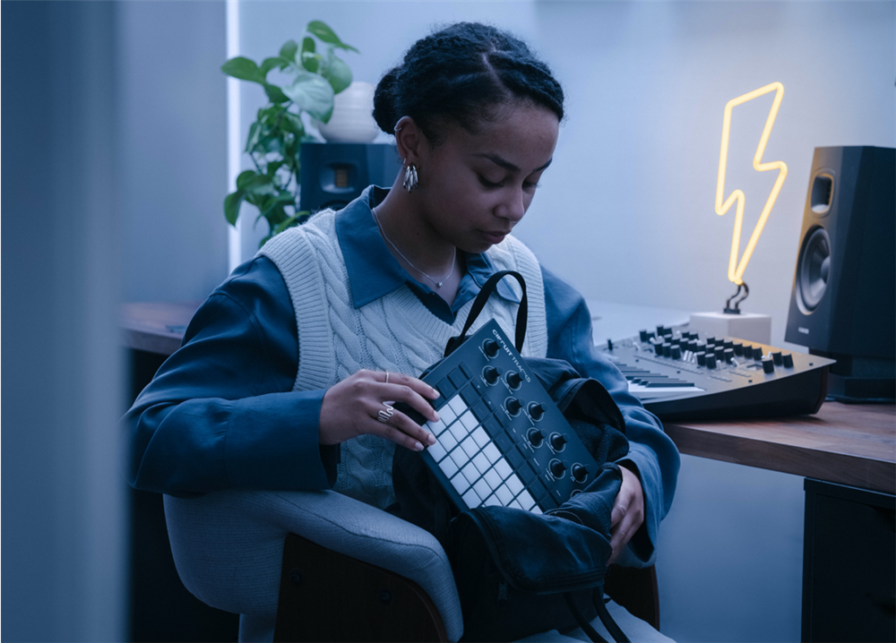 novation-circuit-tracks-GoWhereYouWant-01